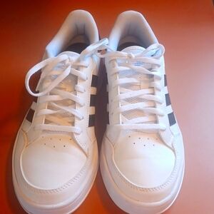 Women's Adidas 7.5